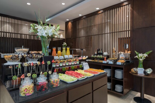 Daily buffet breakfast for a fee