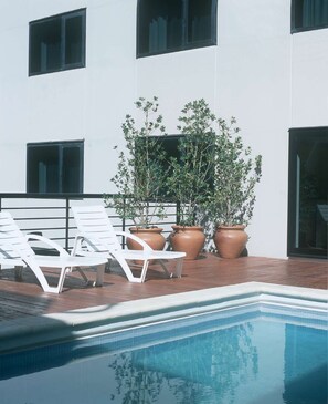 Seasonal outdoor pool