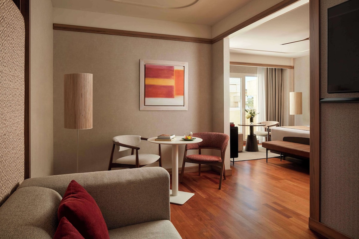 1 bedroom, minibar, in-room safe, desk