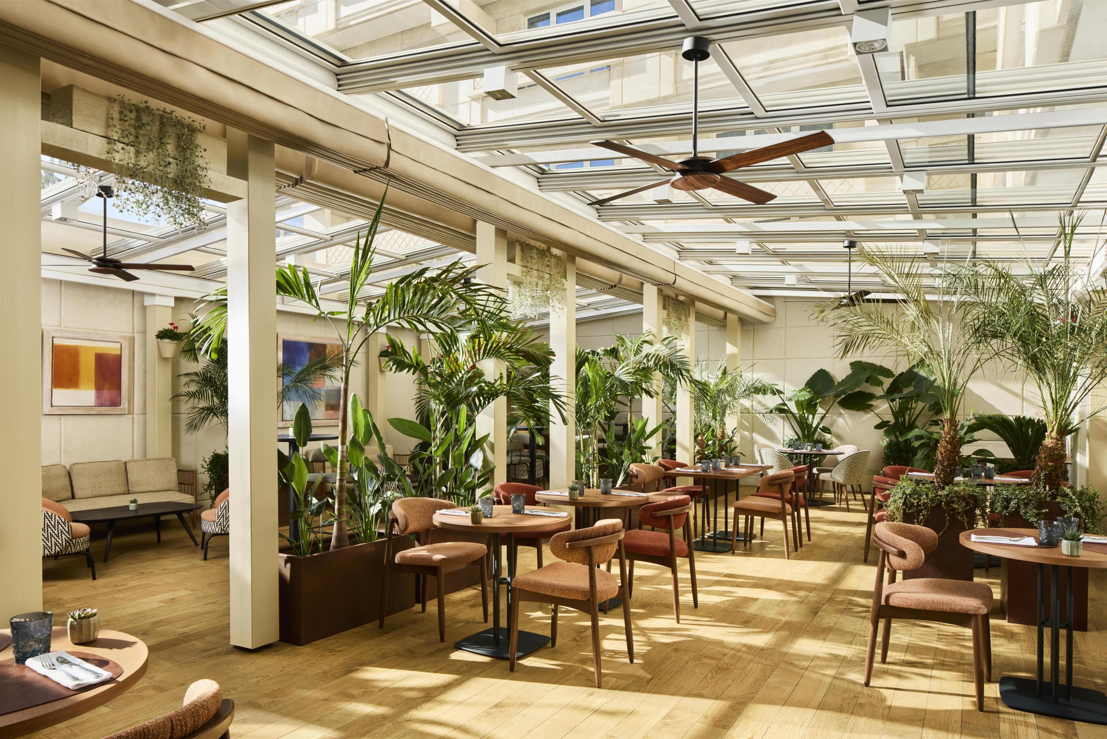 Se sirven almuerzos y cenas, cocina mediterránea