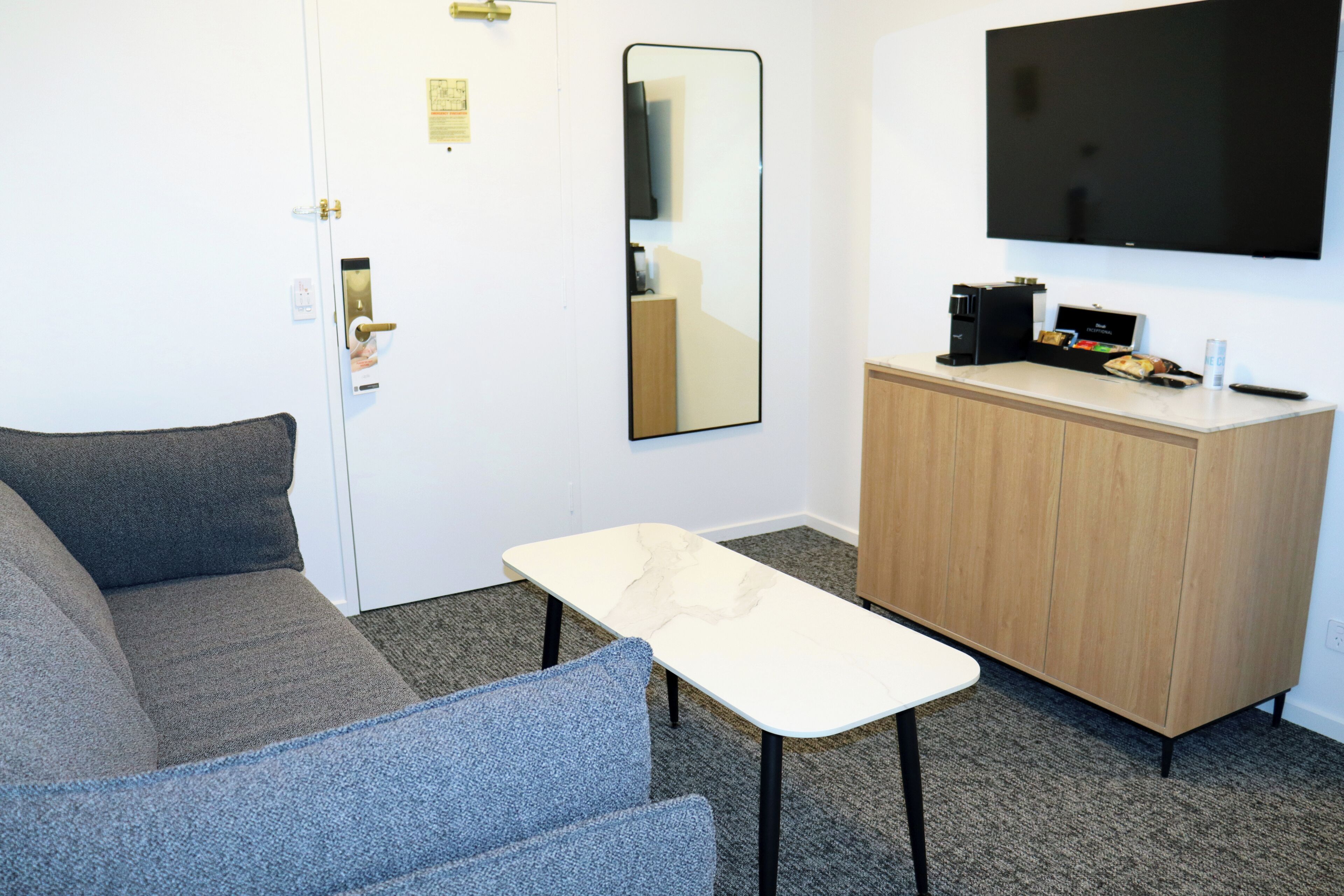 executive suite, 1 bedroom - newly refurbished | living area | lcd tv