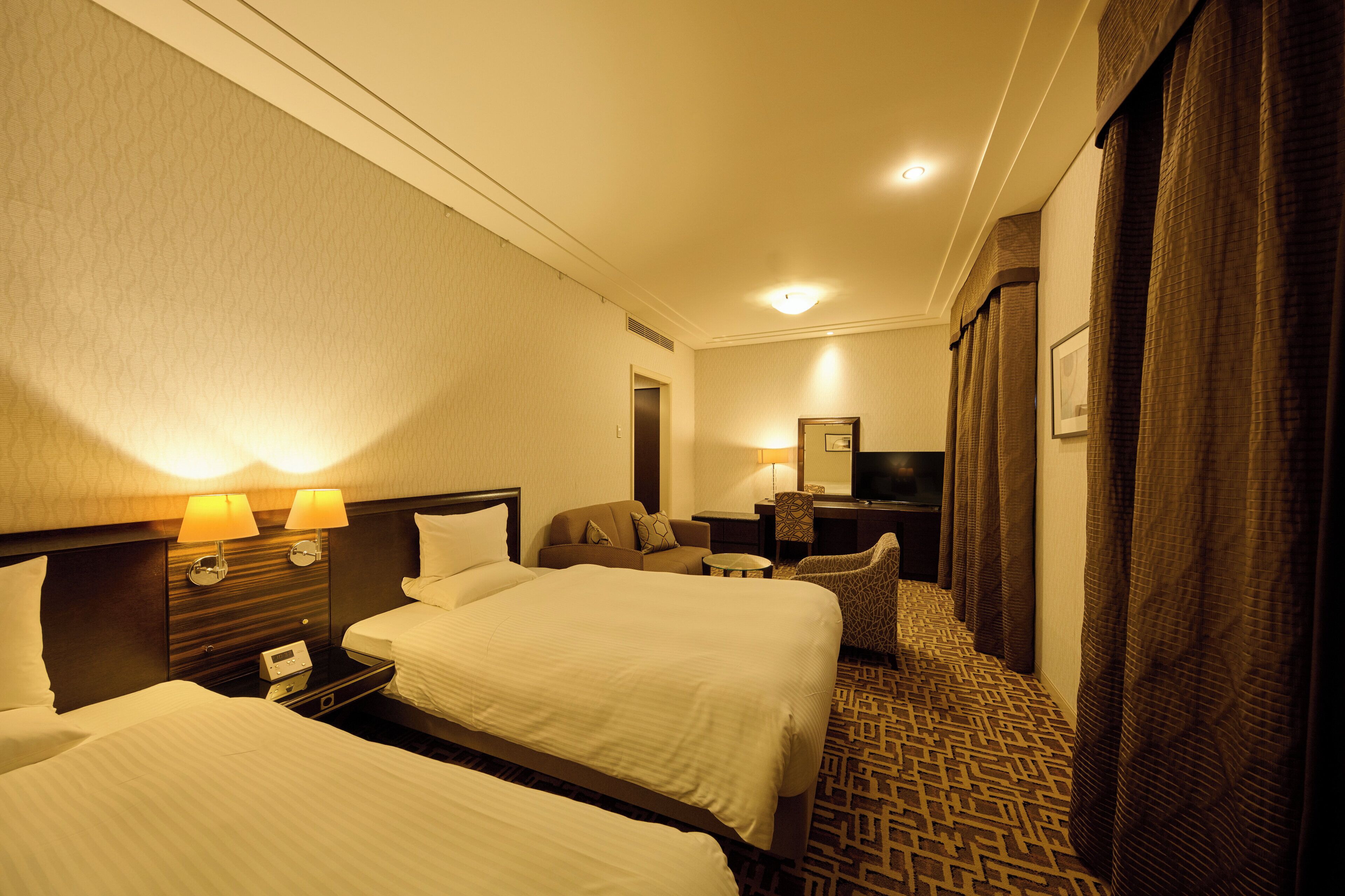 1 bedroom, premium bedding, in-room safe, desk