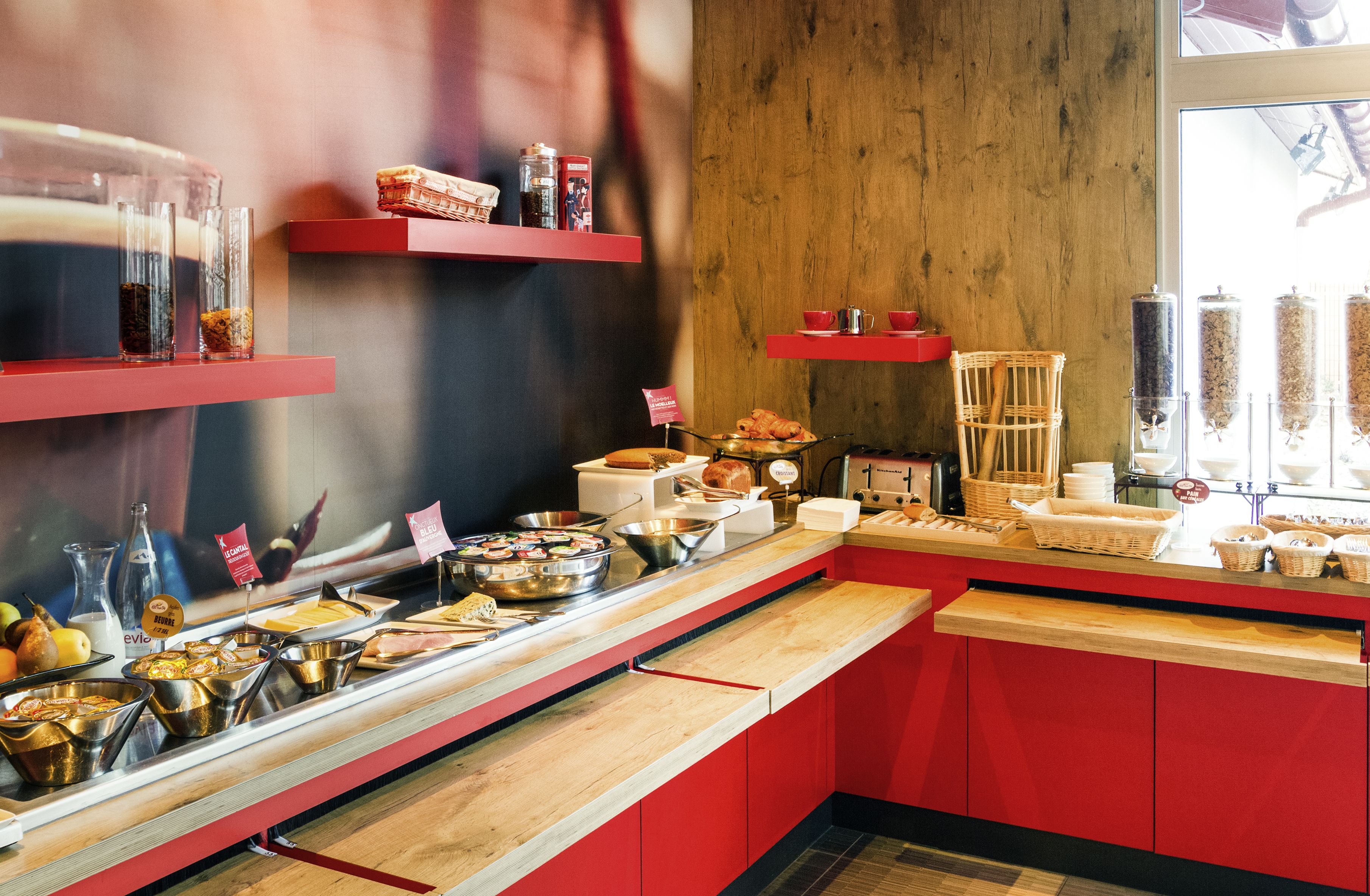 Kontinental frokost hver dag (EUR 12 per person)