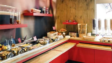 Kontinental frokost hver dag (EUR 12 per person)