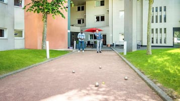 Children’s play area – outdoor
