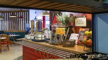 Daily buffet breakfast (EUR 12.90 per person)