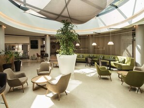 Breakfast and lunch served  - Mercure Porto Gaia Hotel (Vila Nova de Gaia)