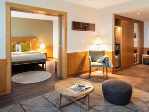 Hypo-allergenic bedding, down duvets, minibar, in-room safe