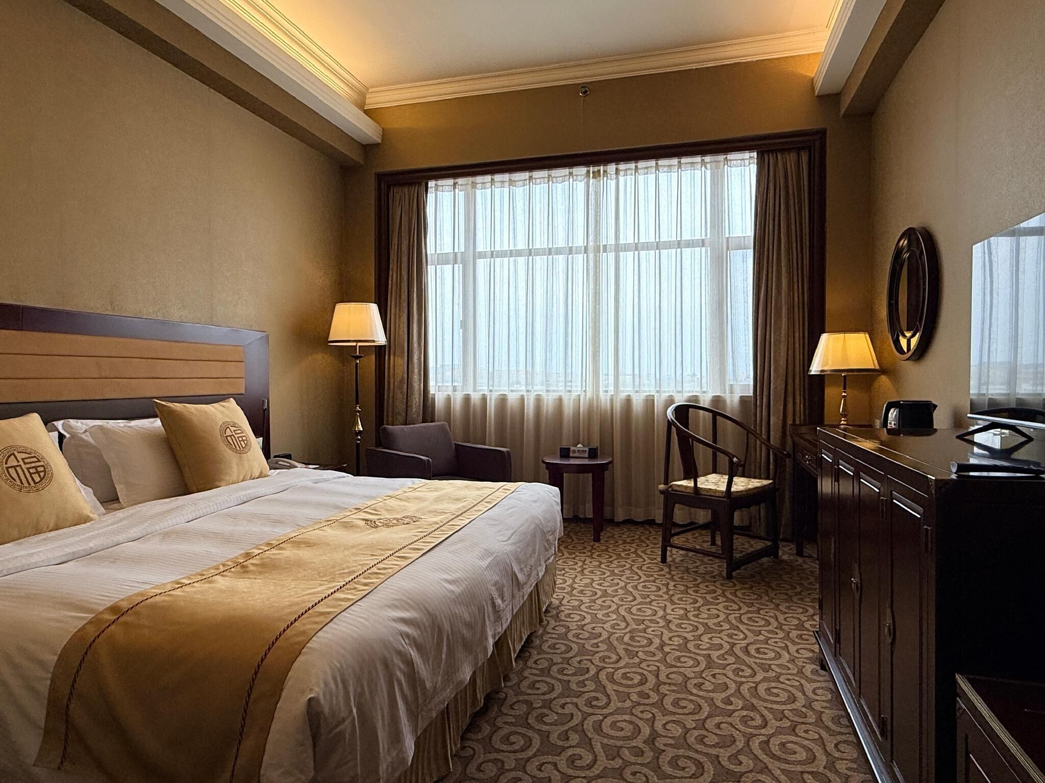 Minibar, in-room safe, individually decorated, desk