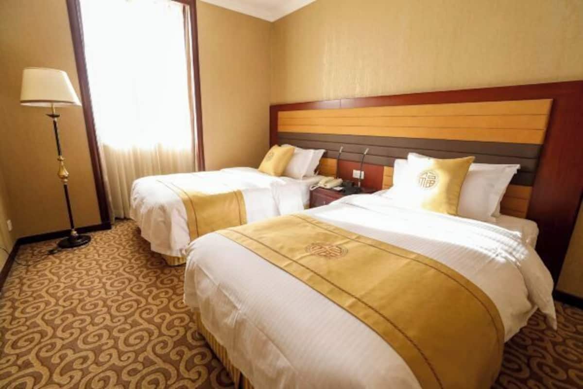 Minibar, in-room safe, individually decorated, desk