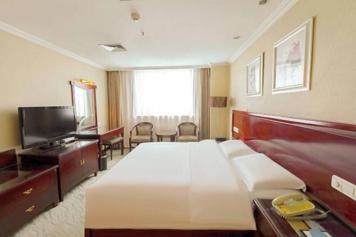 Internet, alarm clocks