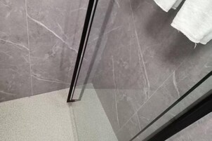 Internet, alarm clocks