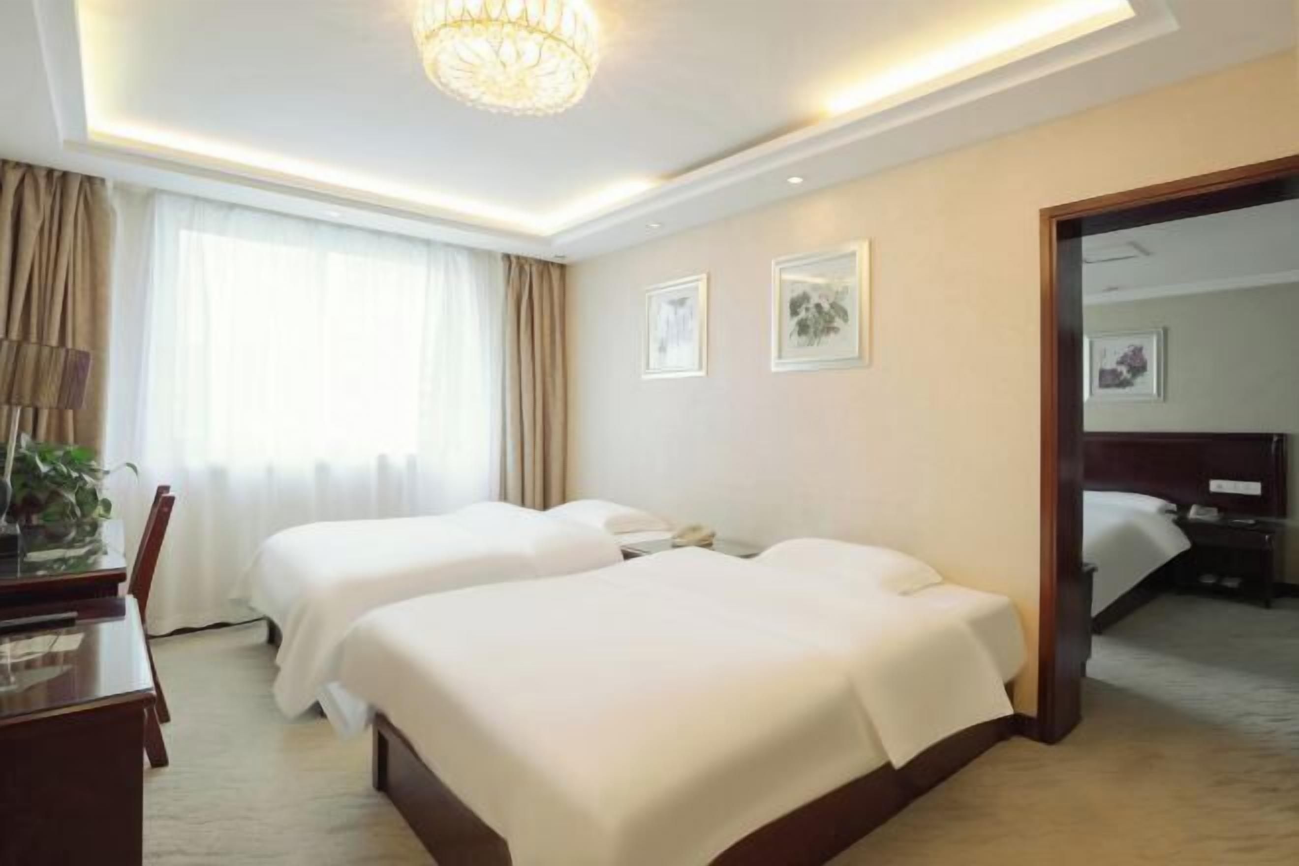 インターネットアクセス、アラーム付き時計