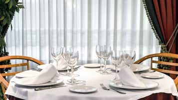 Lunch and dinner served, local cuisine