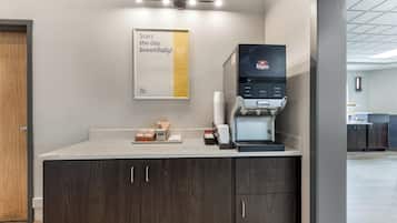 Free daily continental breakfast