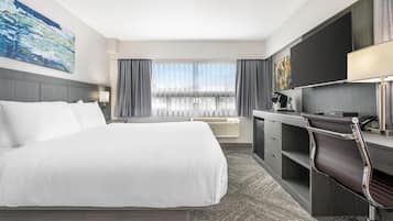 Standard-huone, 1 suuri parisänky, tupakointi kielletty, keittotila | Ylelliset vuodevaatteet, untuvapeitot, työpöytä, pimennysverhot