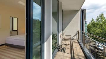 Superior-Zimmer, 1 Doppelbett | Allergikerbettwaren, Zimmersafe, Schreibtisch, Verdunkelungsvorhänge