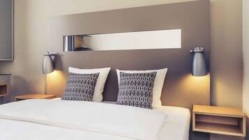 Habitació estàndard, 1 llit de matrimoni | Roba de llit hipoal·lergògena, caixa forta a l'habitació i escriptori