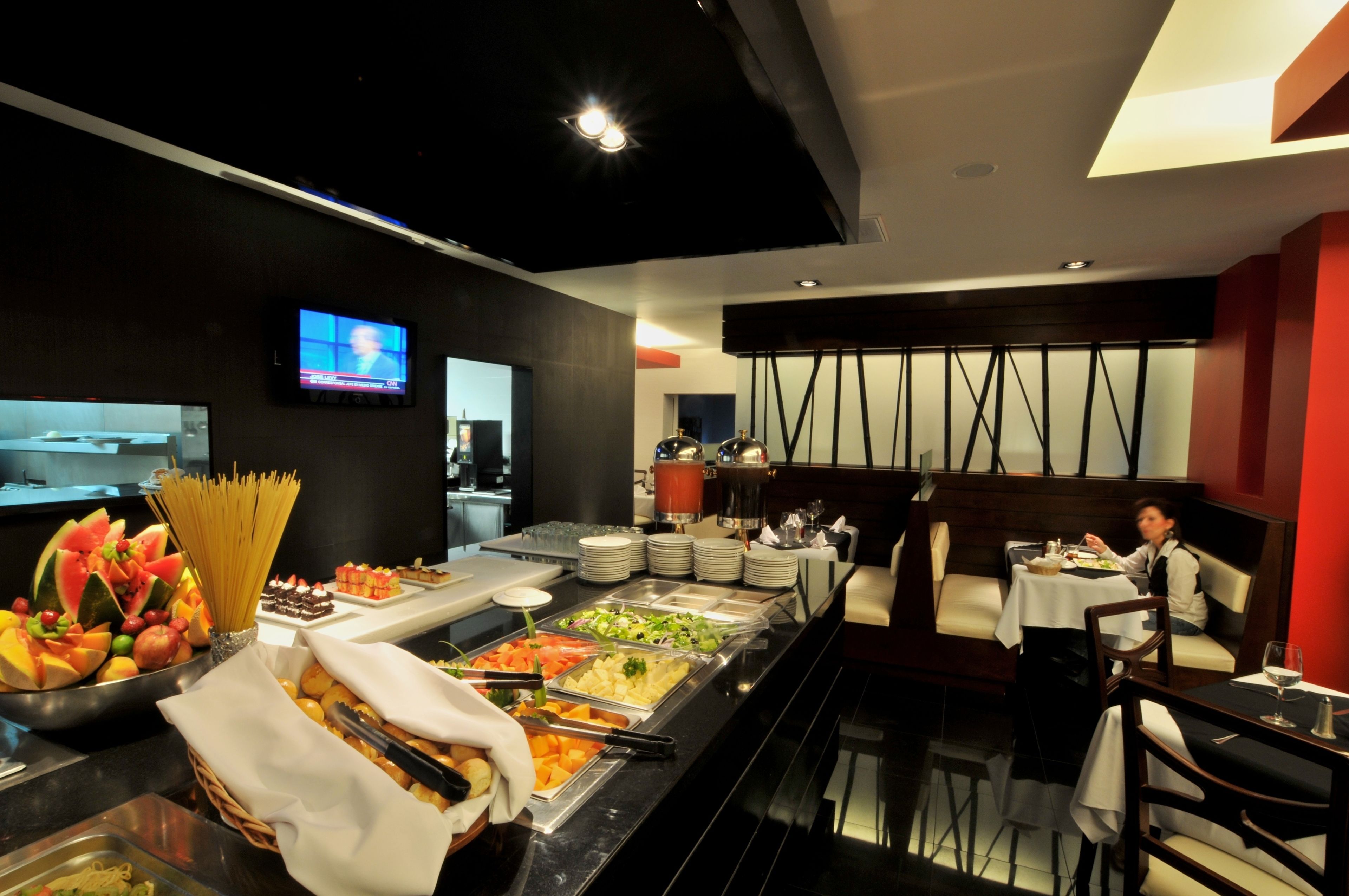 daily buffet breakfast for a fee