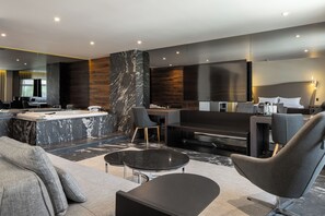 Superior Suite, Hot Tub | Bathroom
