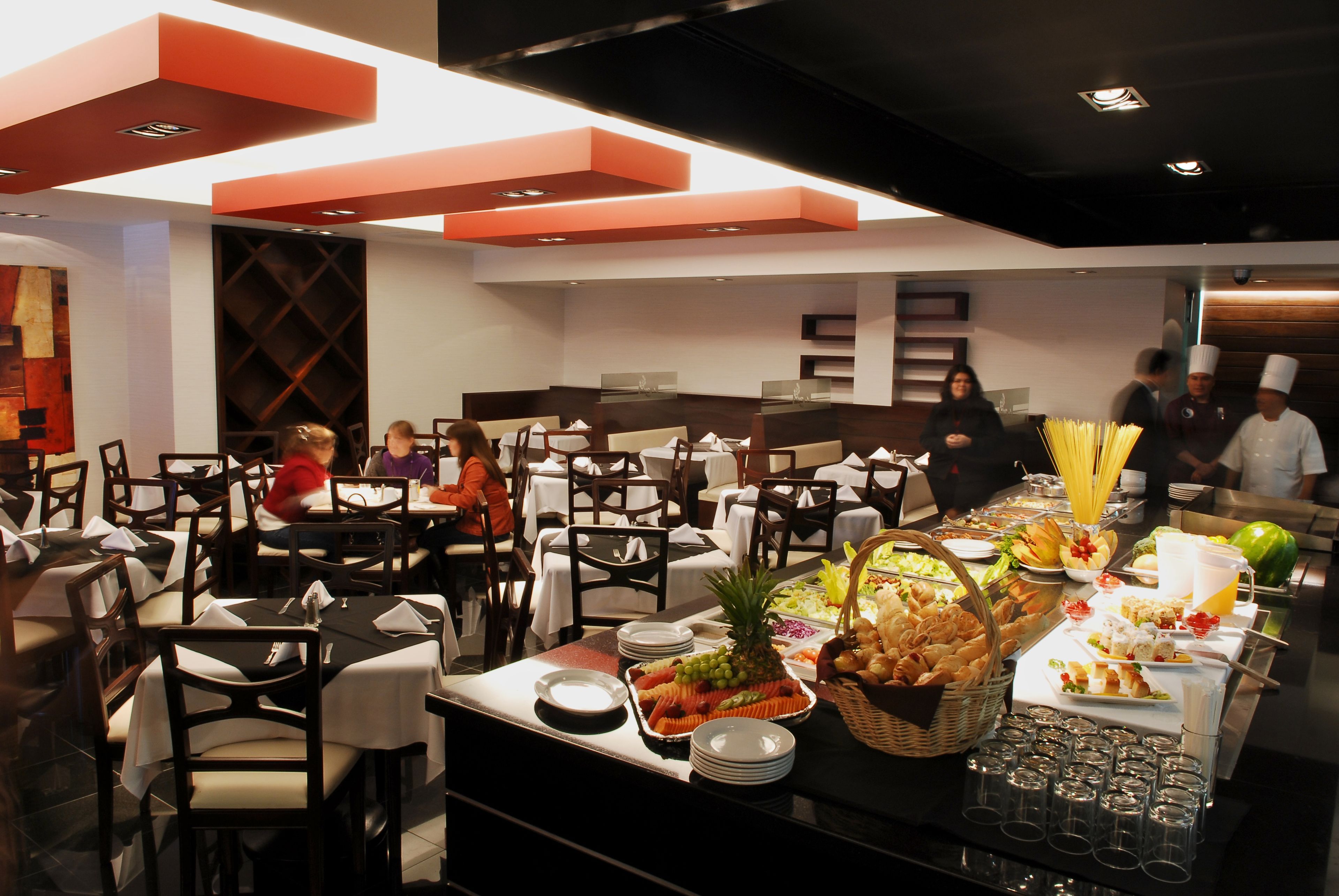 每日付費供應吃到飽早餐