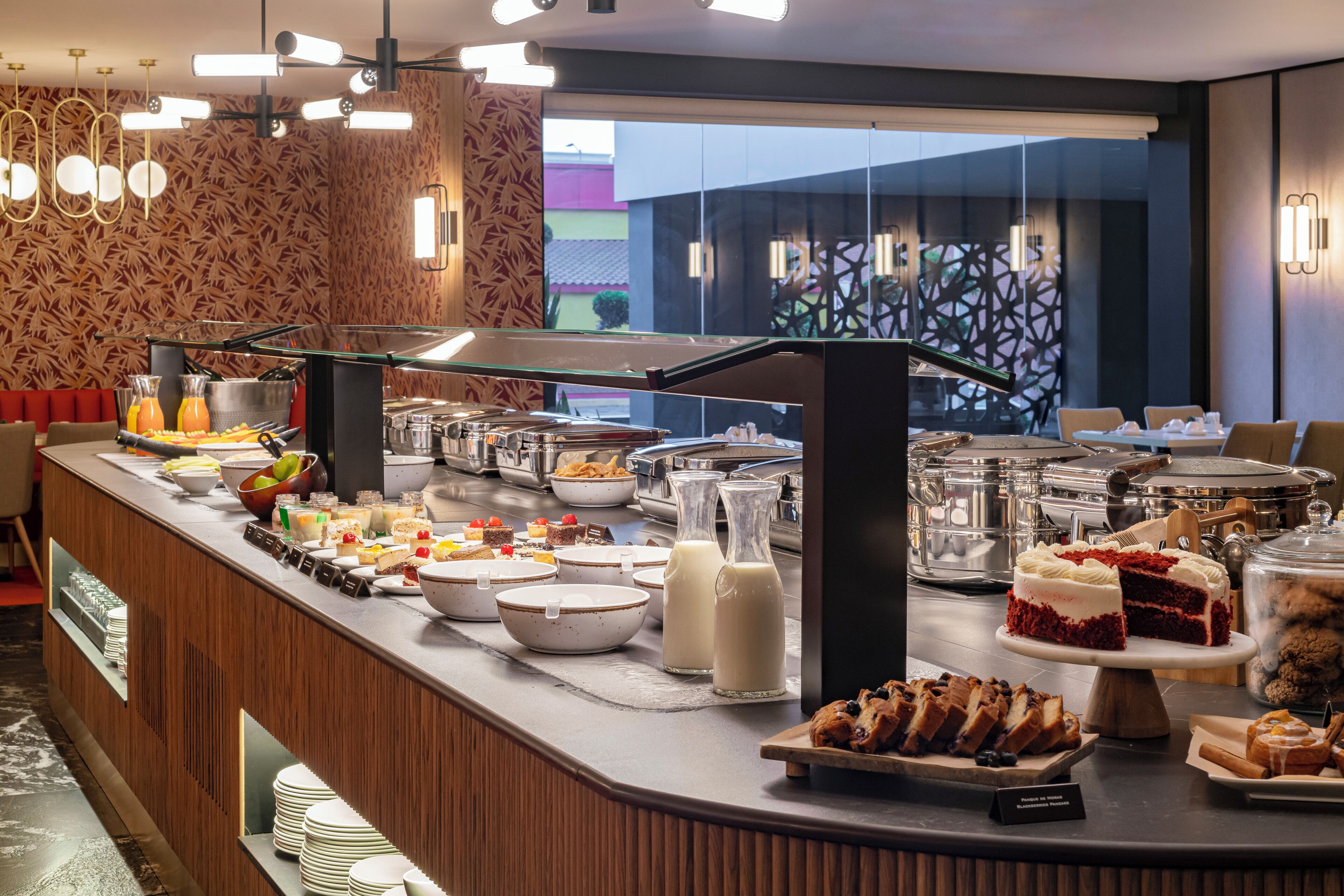 Desayuno buffet todos los días (con cargo) 