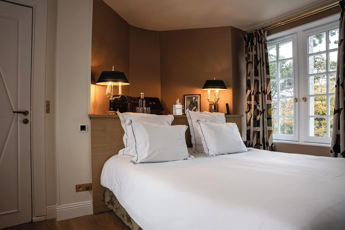 Dobbelt- eller tomannsrom – comfort | Sengetøy av topp kvalitet, safe på rommet, skrivebord og lydisolert