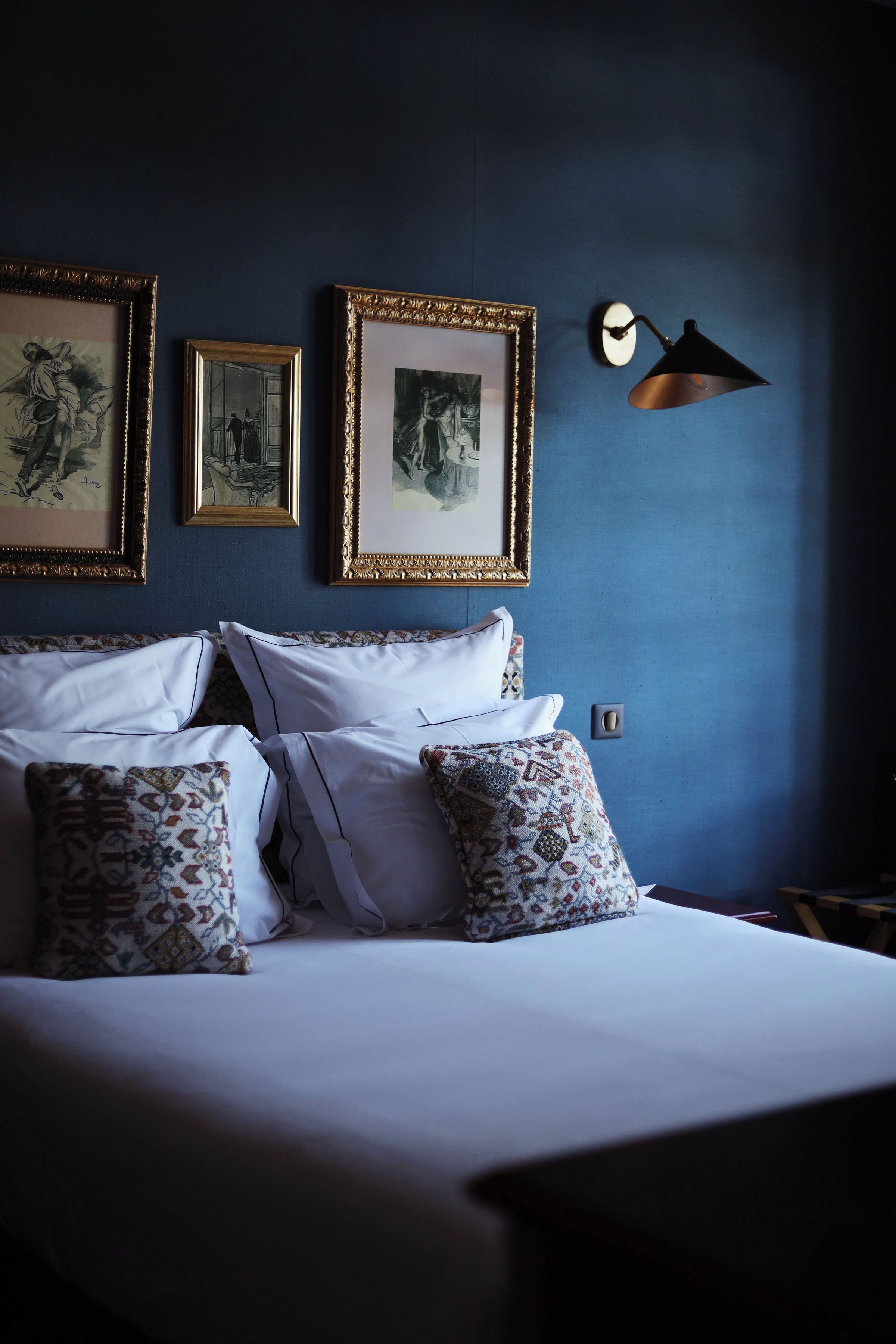 Suite – junior | Sengetøy av topp kvalitet, safe på rommet, skrivebord og lydisolert