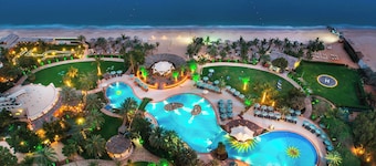 Le Meridien Al Aqah Beach Resort