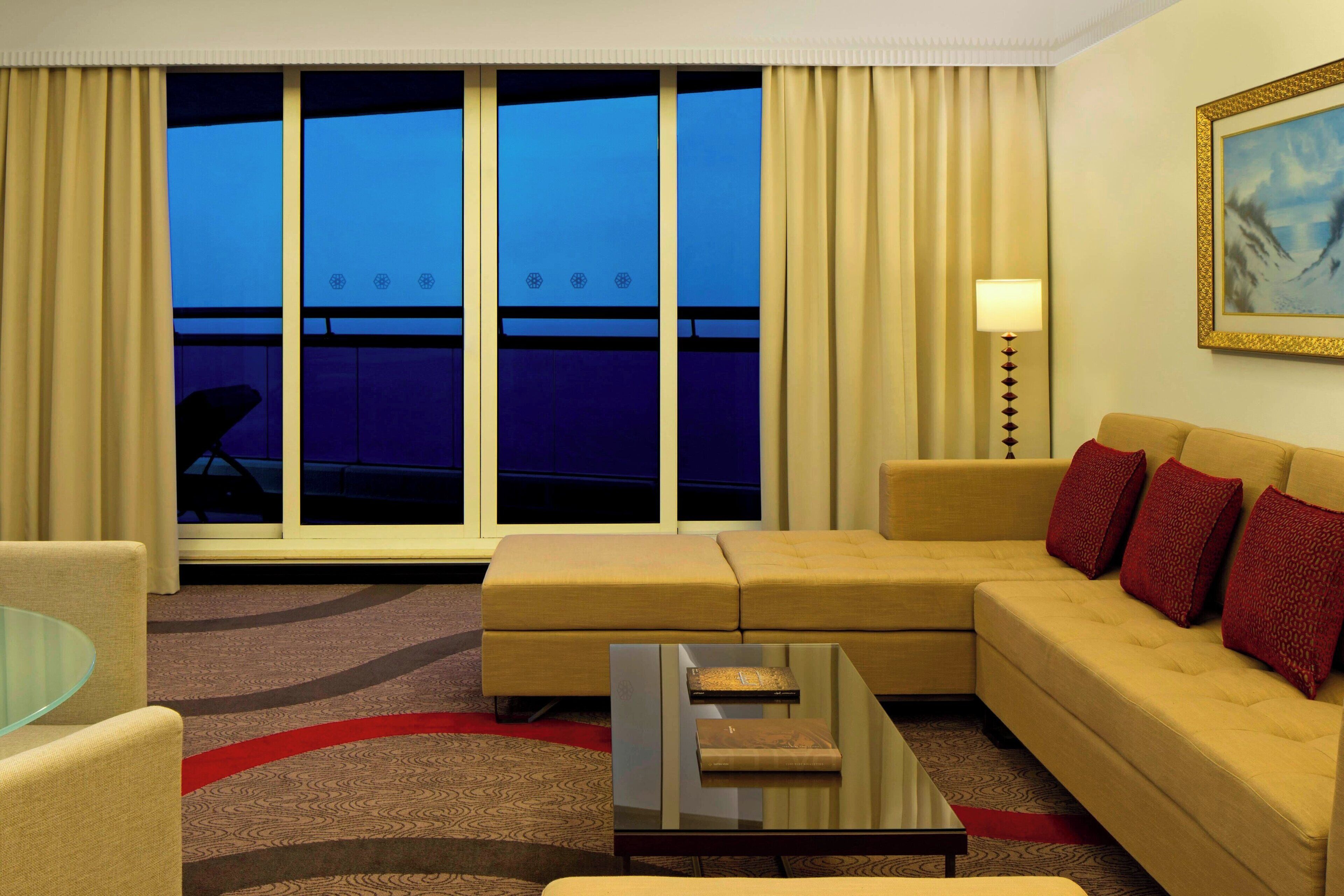 executive suite, 1 bedroom, balcony, ocean view | lounge