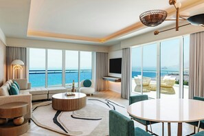 Executive Suite, 1 Bedroom, Balcony, Ocean View | Lounge