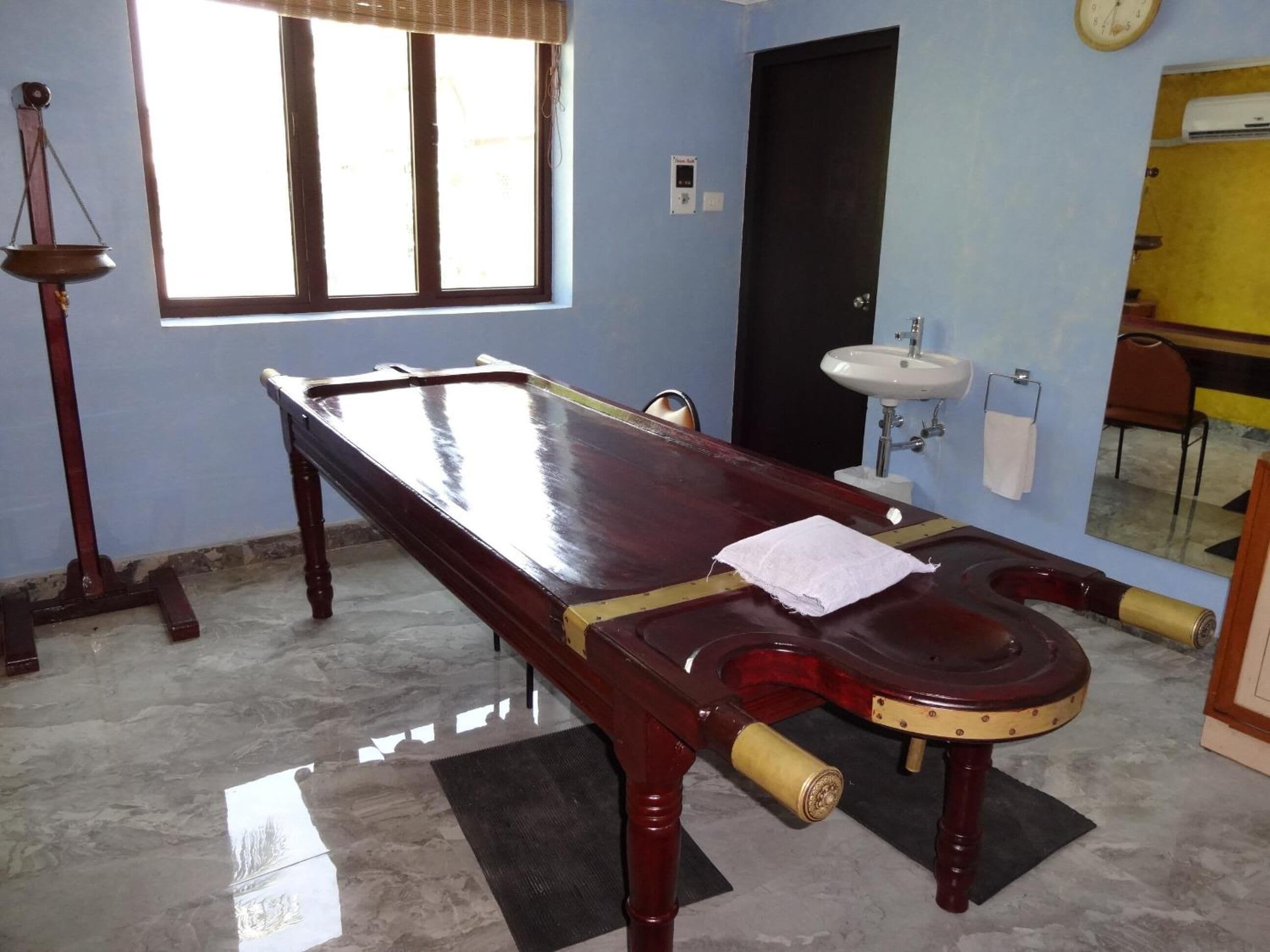 ayurvedic treatments, manicures and pedicures