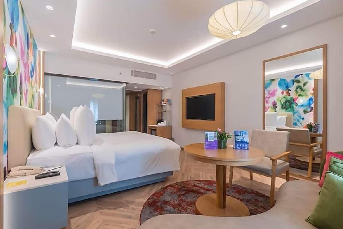 Memory foam beds, minibar, in-room safe, laptop workspace