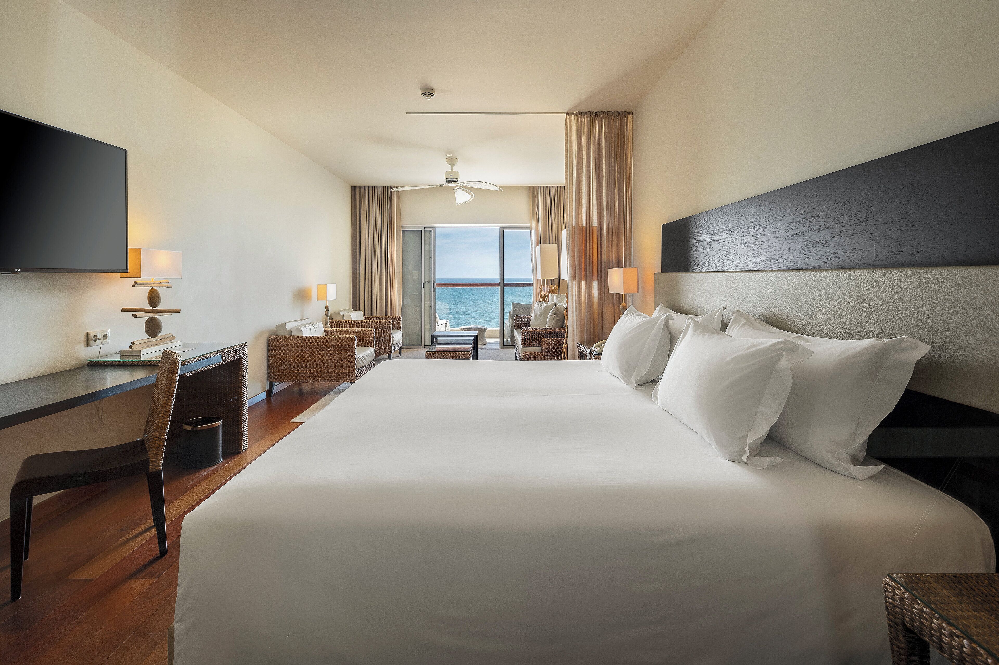 Minibar, in-room safe, desk, blackout drapes