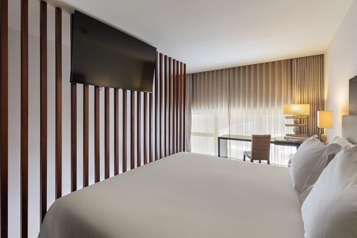 Minibar, in-room safe, desk, blackout drapes