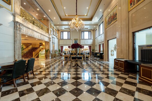 Lobby - Radisson Hotel Jalandhar (Jalandhar)