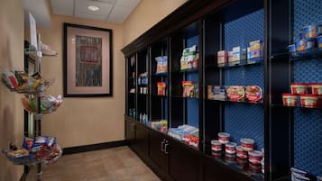 Snack bar