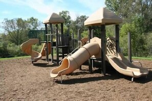 Außen-Kinderspielplatz