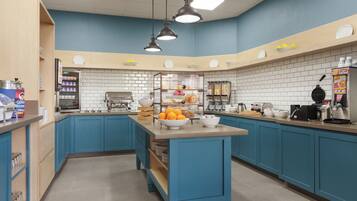 Desayuno continental incluido todos los días