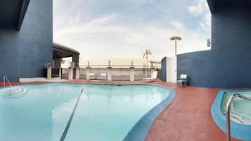 Alberca al aire libre