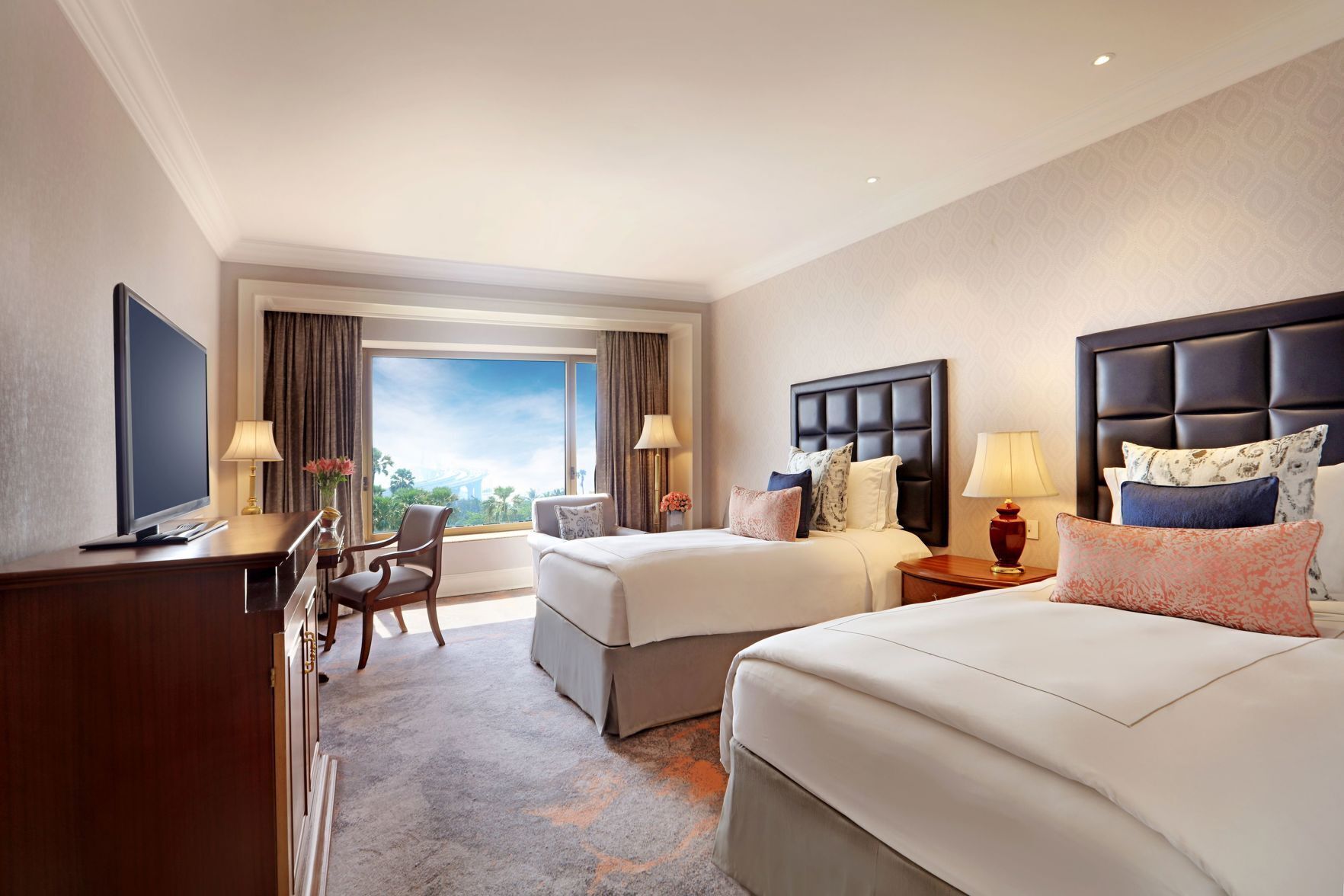 Premium bedding, minibar, in-room safe, desk