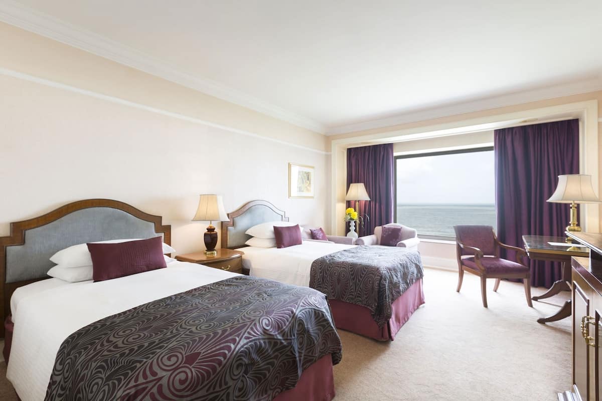 Premium-sengetøj, minibar, pengeskab på værelset, skrivebord