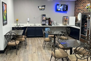 Free continental breakfast