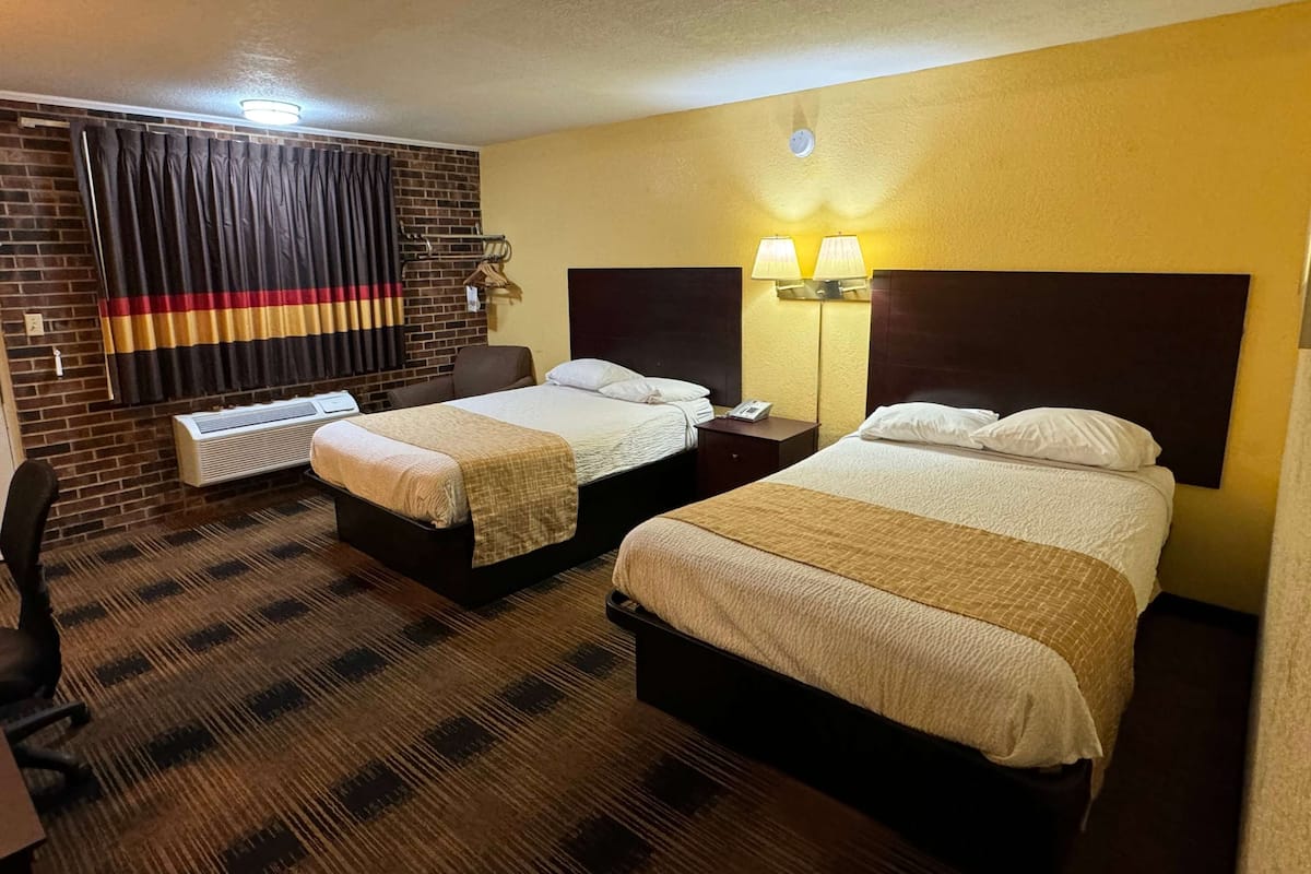 Desk, free WiFi, bed sheets
