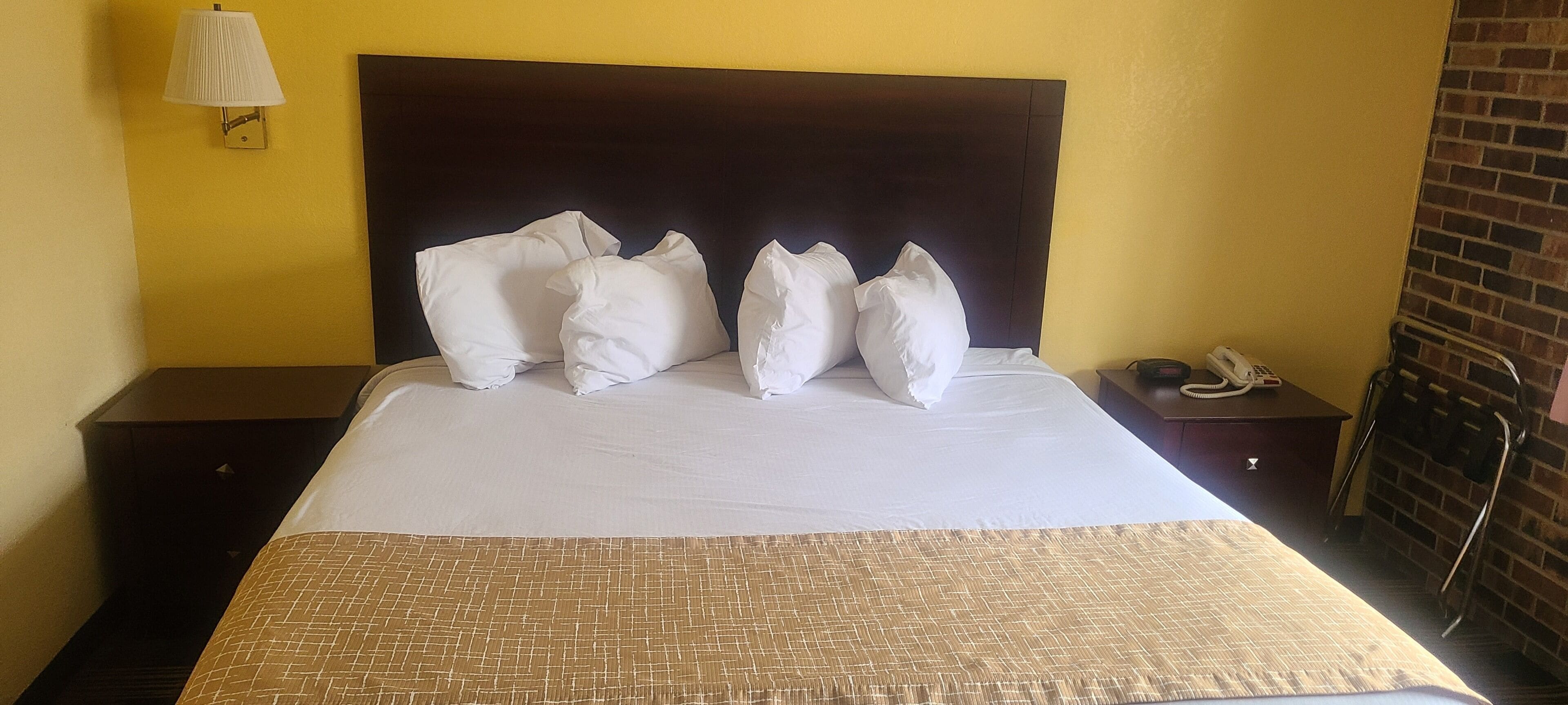 Standard Room, 1 King Bed, Smoking