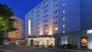 Unclassified image, 5 of 96, button - Hotel Vitalis by AMEDIA (Munich)