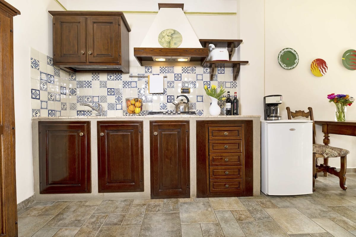 apartment, 1 bedroom | private kitchen | electric kettle