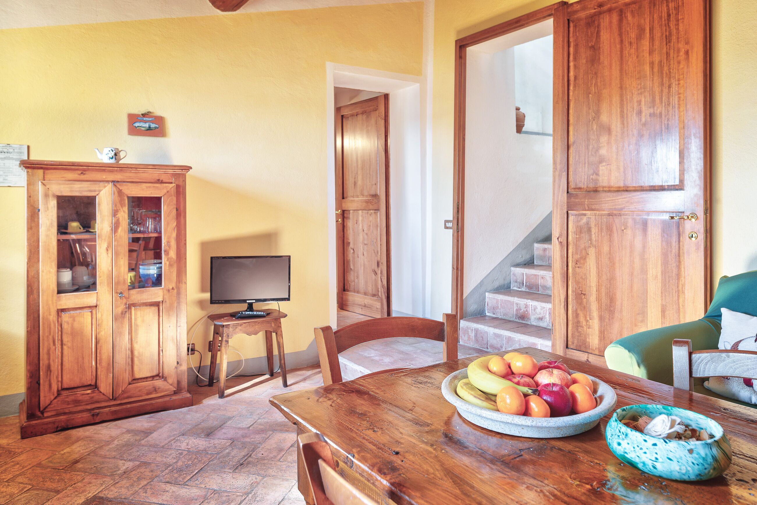 deluxe apartment | living area