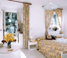 Superior Double Room | Cribs/infant beds