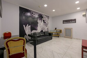 Suite Studio | Coffres-forts dans les chambres, bureau, Wi-Fi gratuit, draps fournis